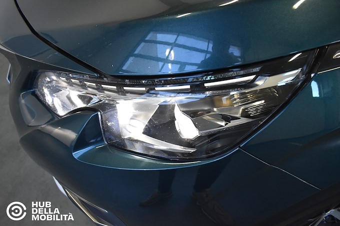 PEUGEOT 5008 BlueHDi 180 S&S EAT8 GT